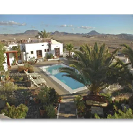 Sleeps 4 Pool Wifi Apartmán
